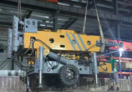 LM系列反井鉆機(jī) LM系列反井鉆機(jī)