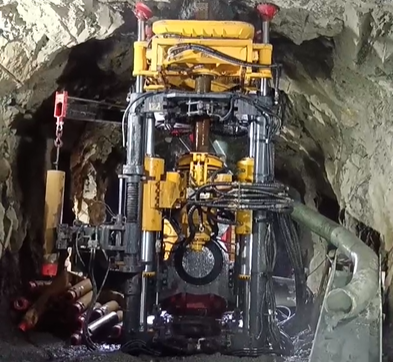 切割天井鉆機的優(yōu)勢特點